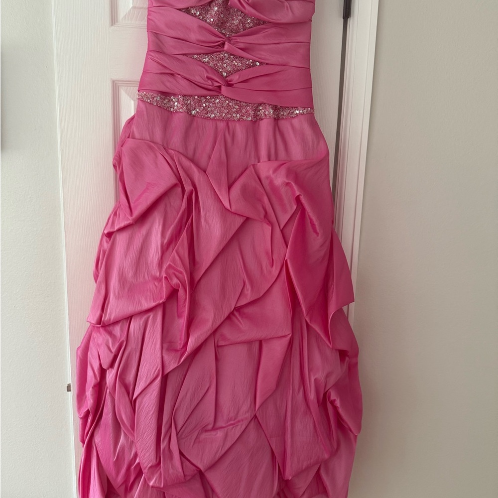 Elegant Pink Strapless Gown